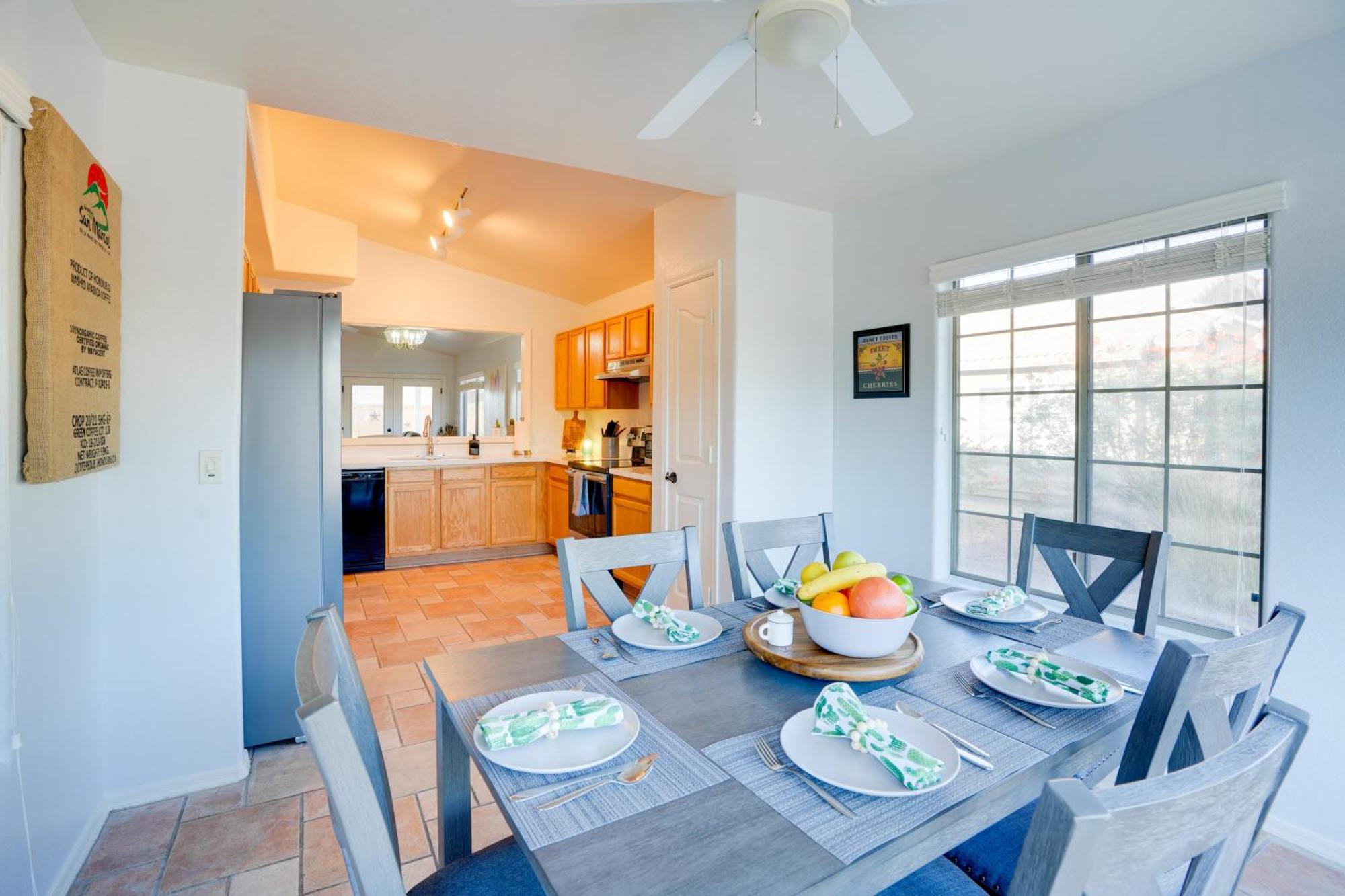 Sunny Surprise Getaway With Private Yard And Pool Villa Eksteriør billede
